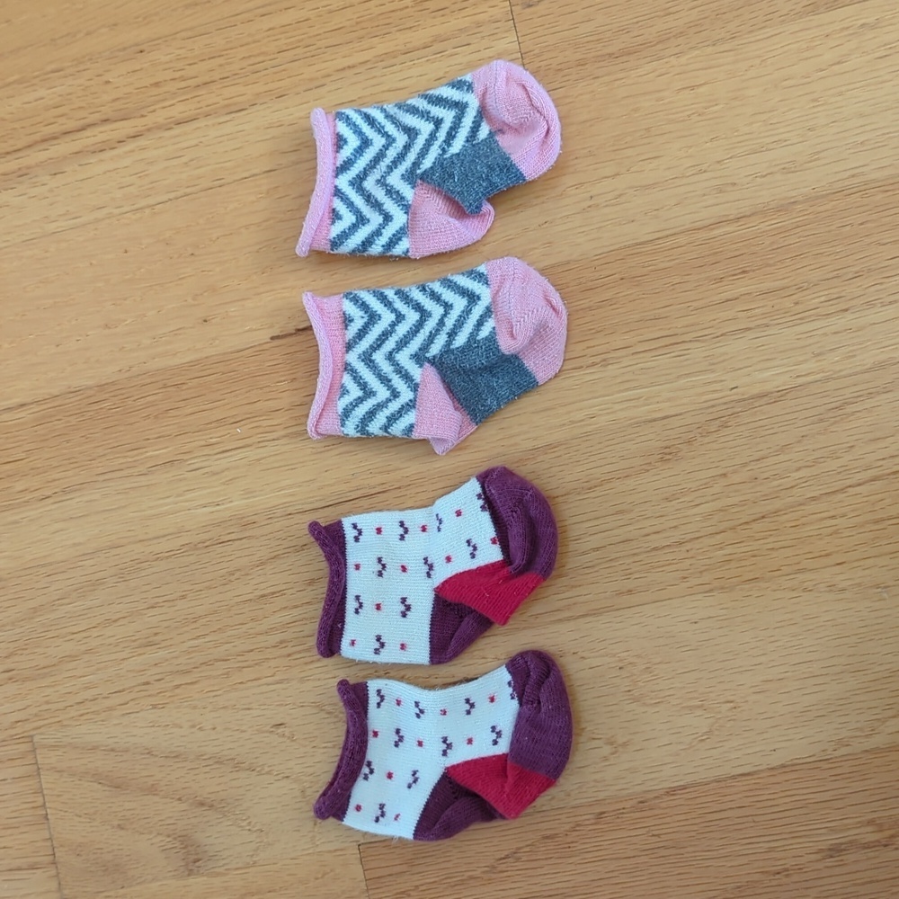 3/$10 Hanna Andersson Newborn Socks